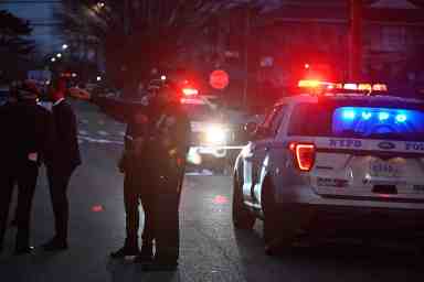 Brooklyn police investigate stabbing