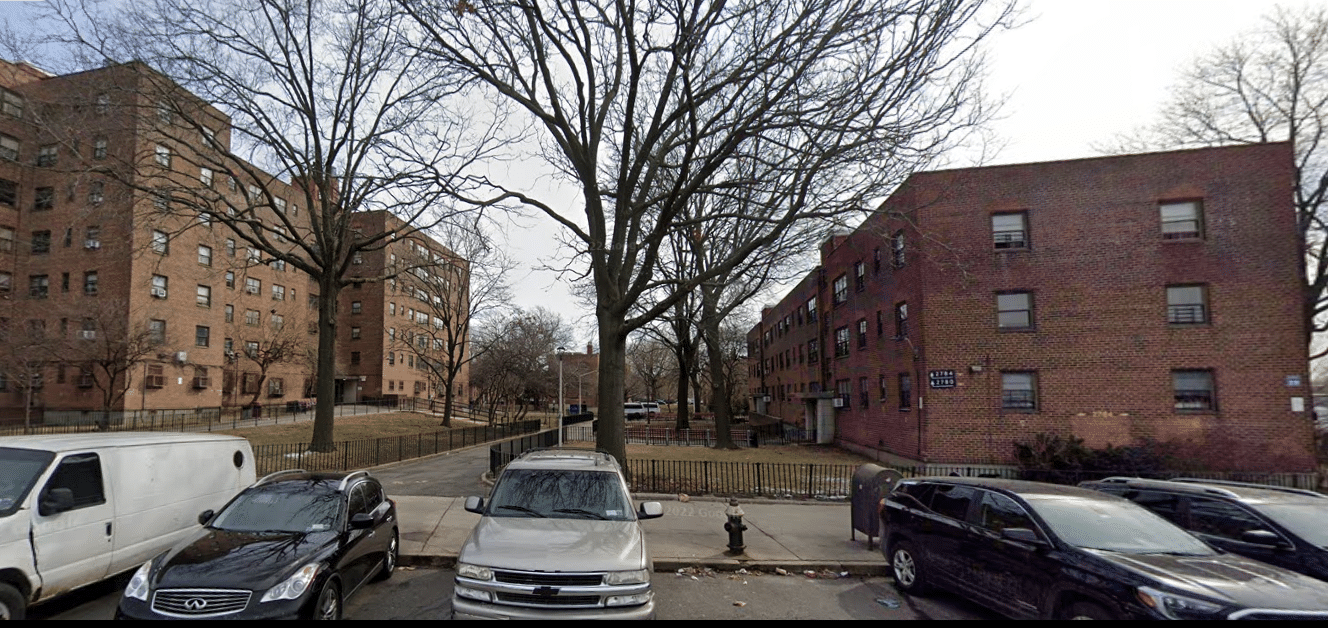 警方寻找在布朗克斯的NYCHA住宅区附近开枪击伤男子的嫌疑人