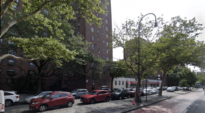 The scene outside of 405 East 14th St. in StuyTown, where the burglary took place.