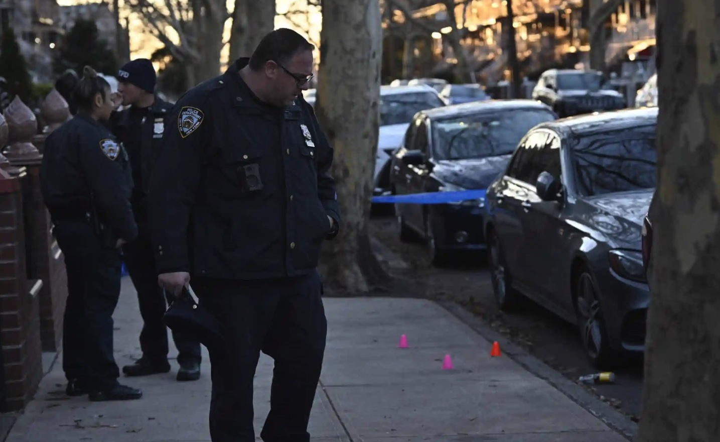 Brooklyn Man Shot Dead: Apartment Building | AmNewYork