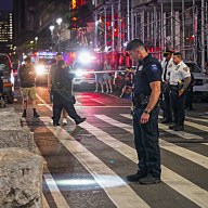 Midtown cops investigate shooting scene