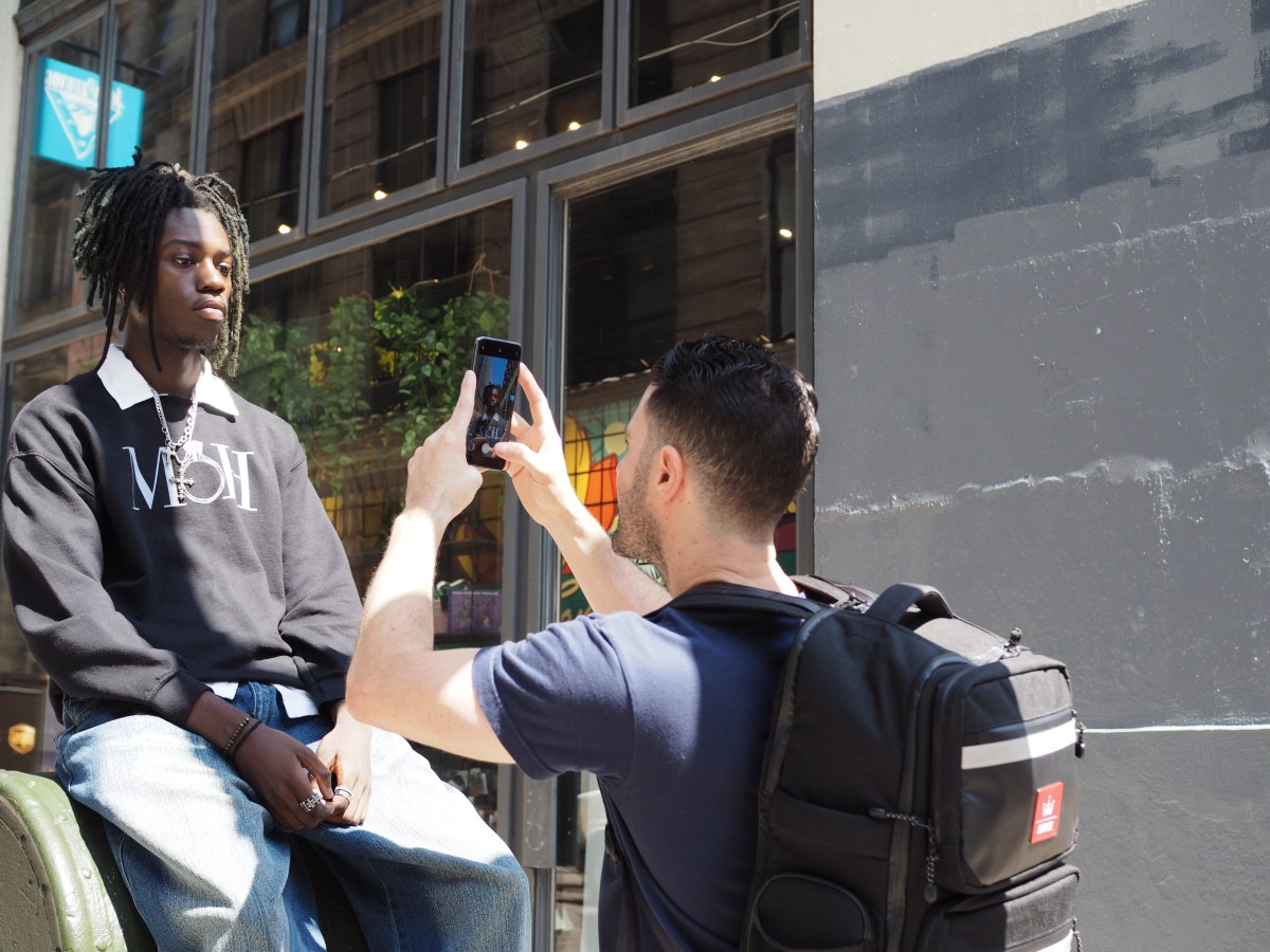 Mr. NYC Subway makes strangers feel like models.