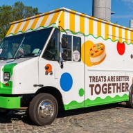 the Mars Summer Treat Pack Truck will be handing out free treats, while supplies last, in New York City.