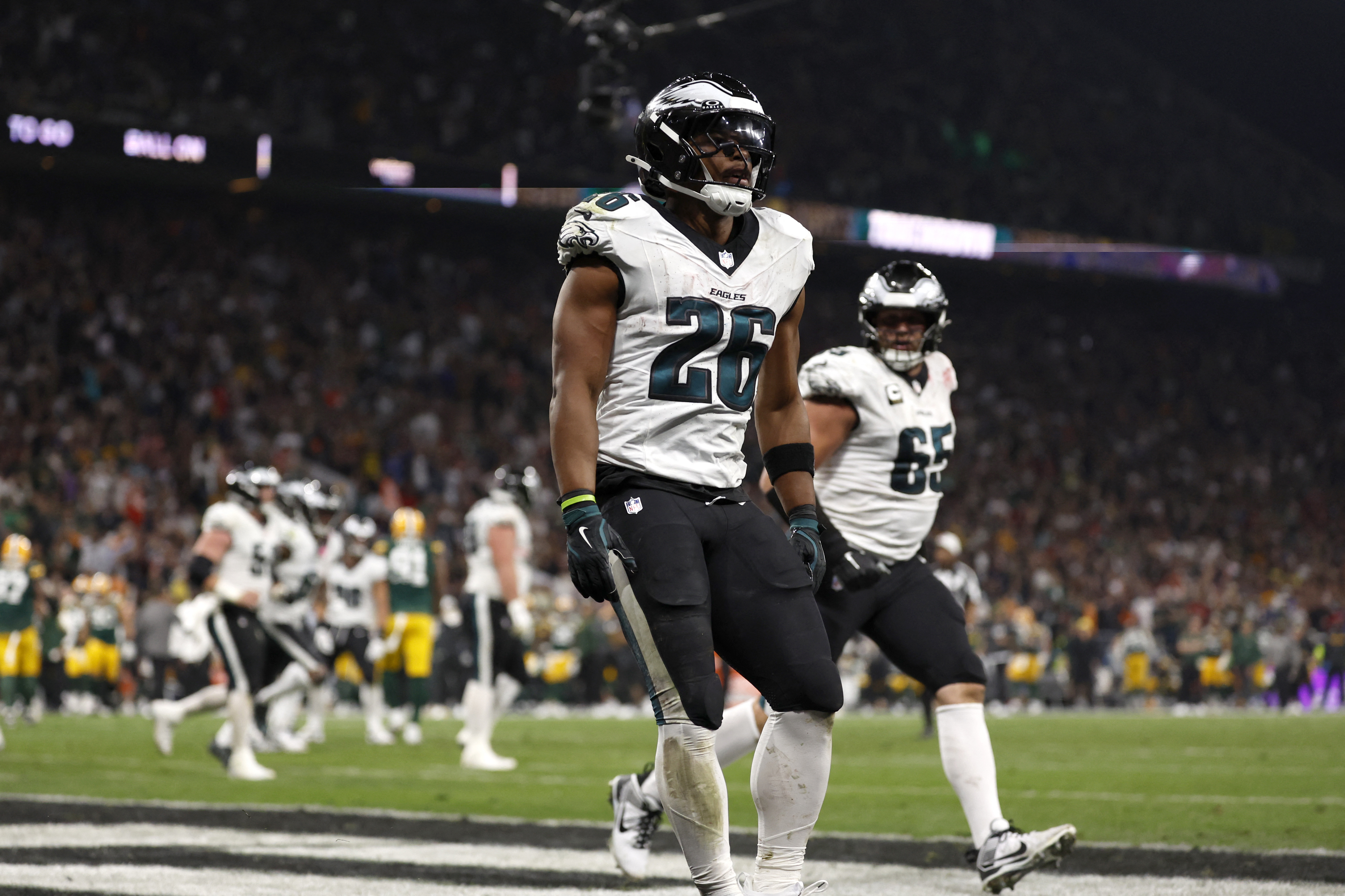 Saquon Barkley celebrates a touchdown Eagles NFL Week 2 odds