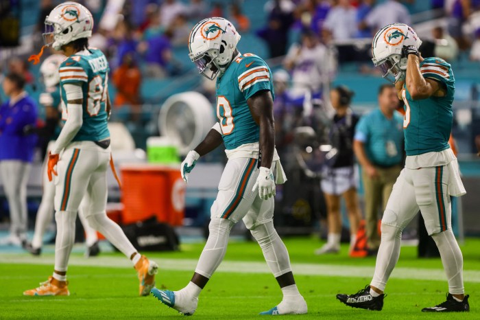 Tyreek Hill Dolphins preview MNF