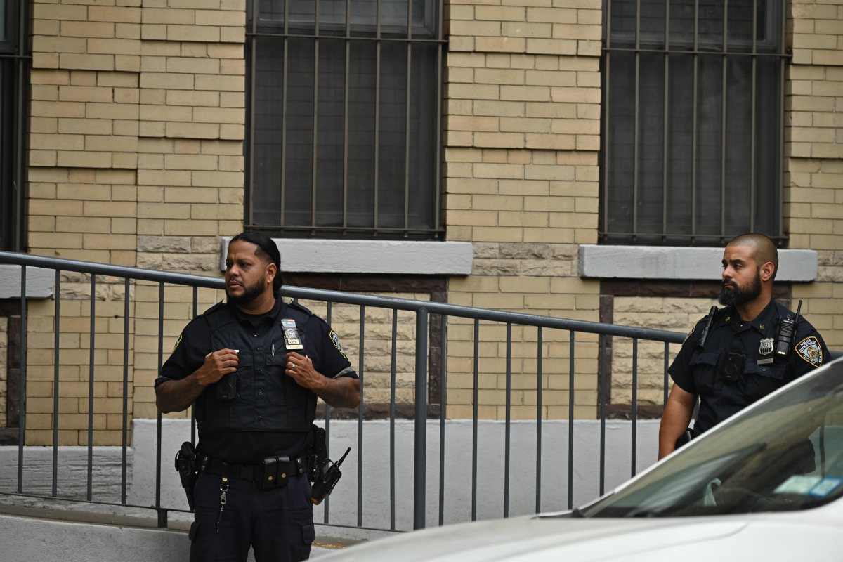 Brooklyn cops at shooting scene