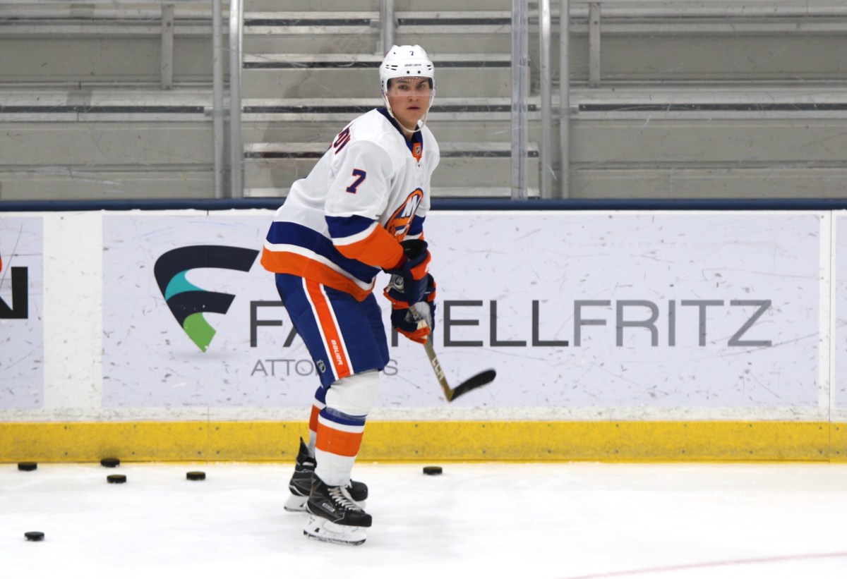 Maxim Tsyplakov Islanders rookie camp