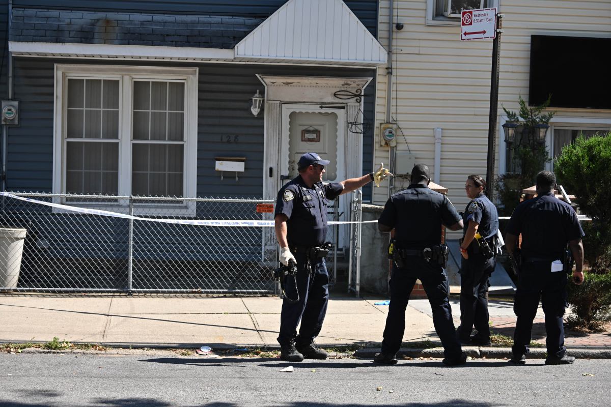 police investigate crime scene in Brooklyn