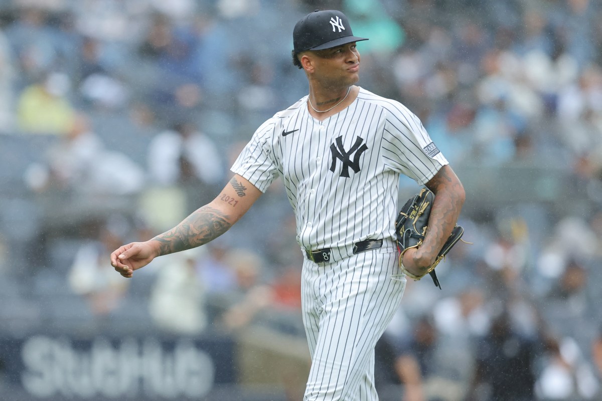 Luis Gil walks off mound Yankees