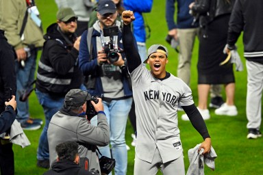 Juan Soto celebrate Yankees ALCS win