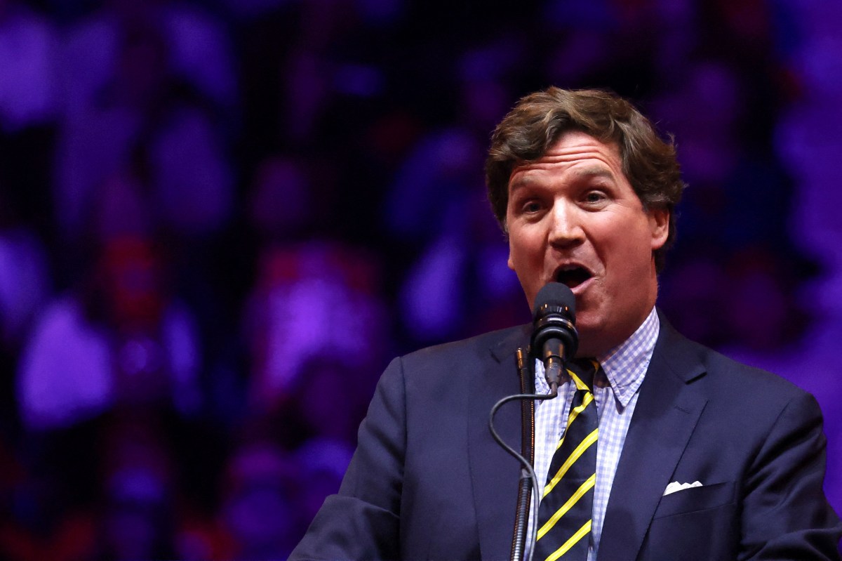 Trump rally speaker Tucker Carlson