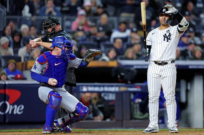 Gleyber Torres strikeout Yankees Dodgers Game 3 World series