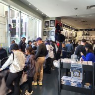 Yankees fans shopping for World Series gear at team store in Bronx