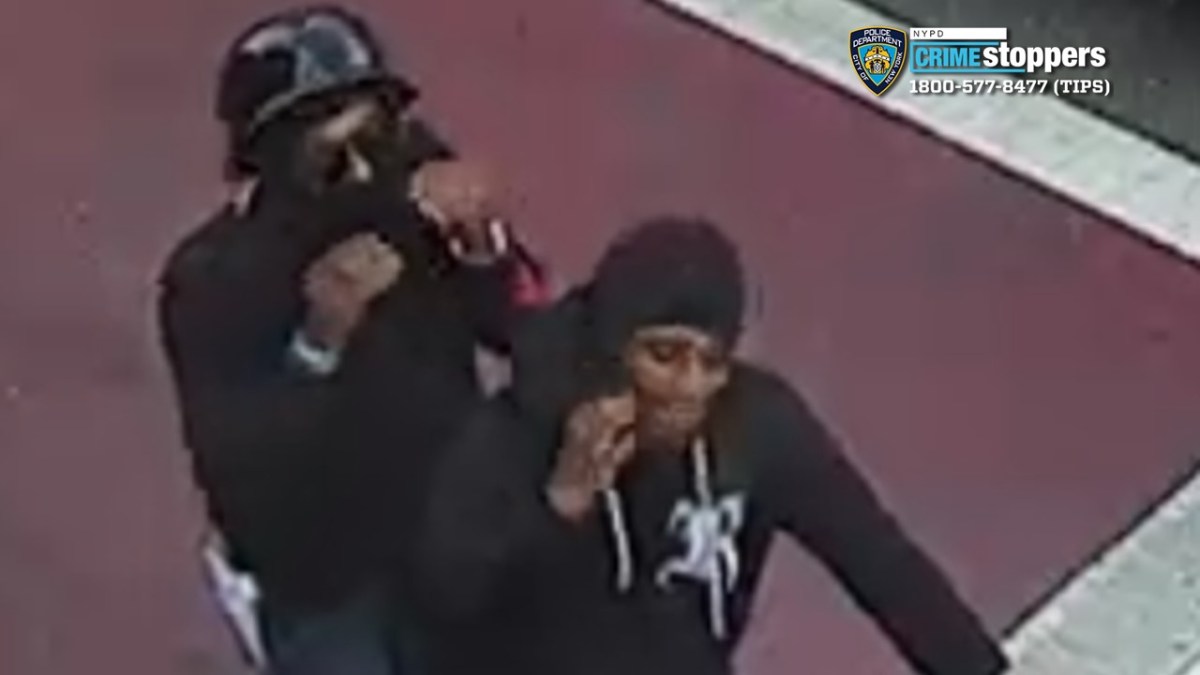 suspects wearing all black who allegedly robbed a man in Chelsea