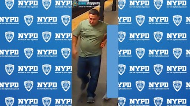 man wearing t-shirt and jeans who allegedly robbed a woman in the Bronx