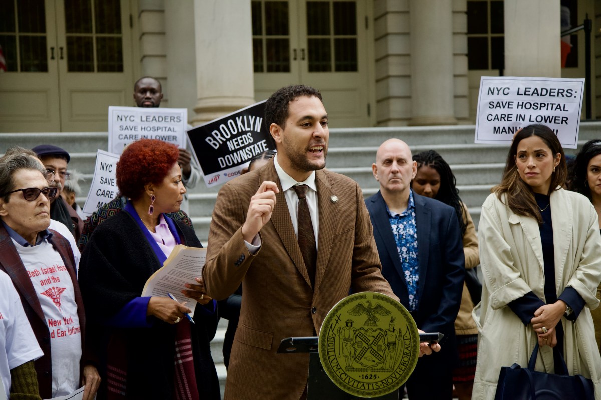 City Council member speaks at hospital closure rally