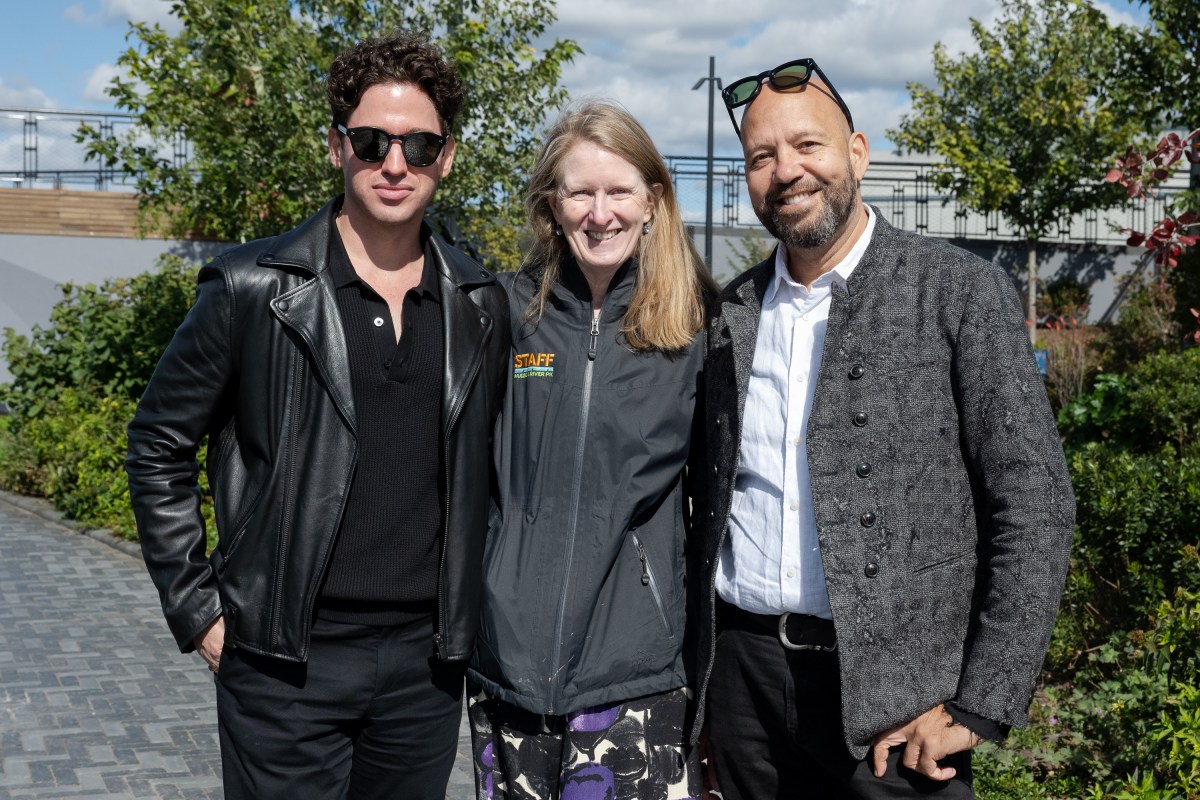 !melk's Ian Hampson and Jerry van Eyck pose for a photo with Hudson River Park Trust CEO and President Noreen Doyle (m)