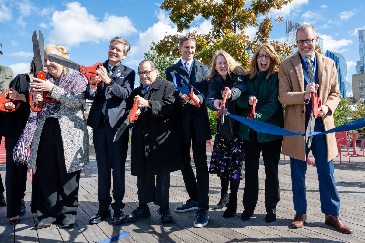 NY:  Ribbon Cutting Pier 97