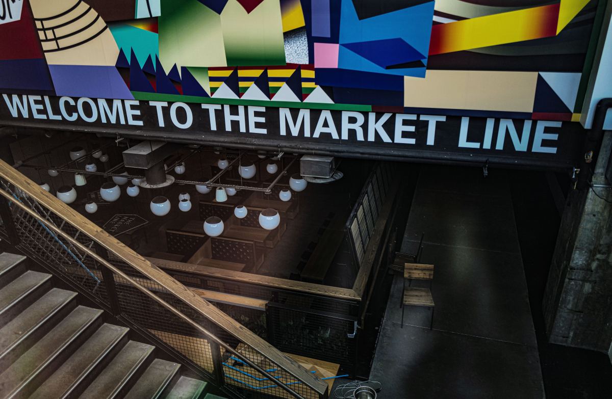 Empty tables at Essex Market Line