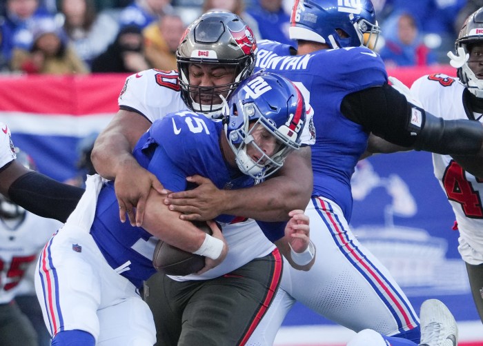 Tommy DeVito sacked Buccaneers Giants