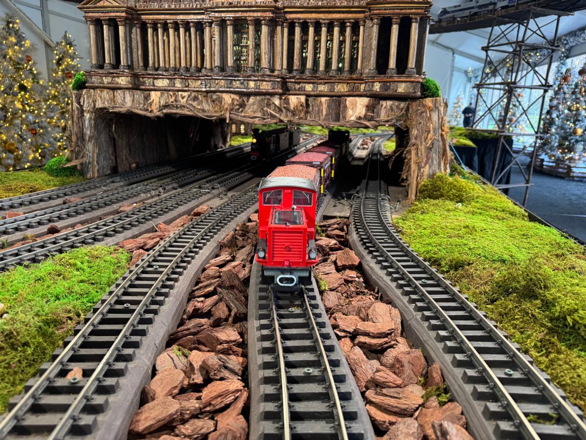 The New York Botanical Garden Holiday Train Show is back in action.