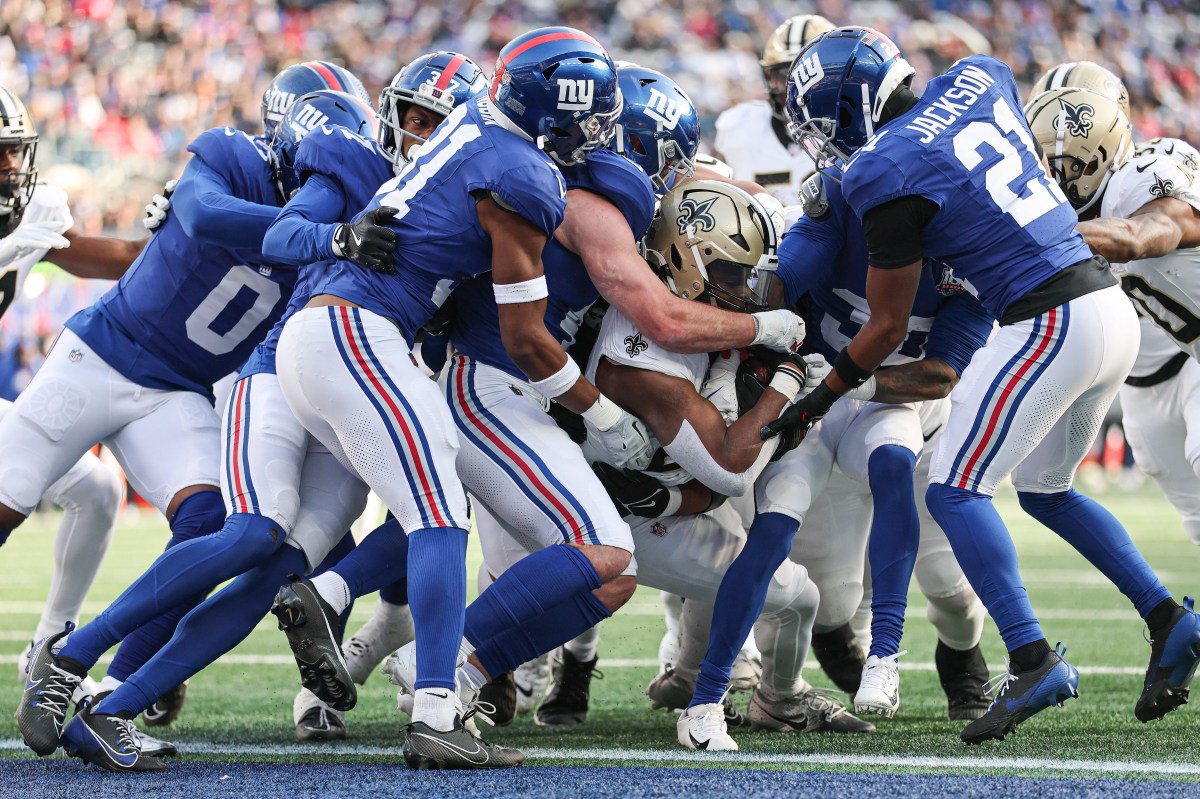 Giants defense Saints