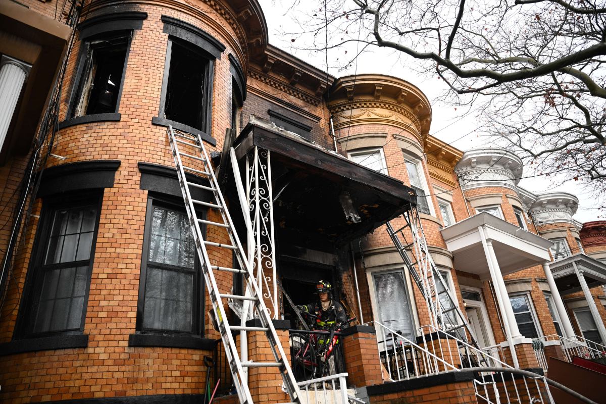 A fast-moving Queens fire on Dec. 29, 2024 left one person critically injured and more than 20 people and pets homeless, Fire Department officials said. 