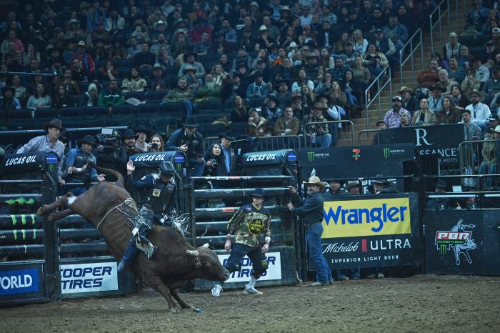 The Brazilian bull rider celebrated a triumphant return to Madison Square Garden, scoring an impressive 89.75 points.