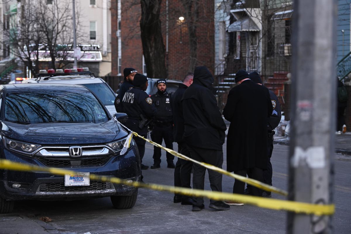 Detectives from the 83 Precinct and Homicide Detectives investigate a fatal stabbing at 1124 Halsey Street in Bushwick, Brooklyn on January. 23, 2025.