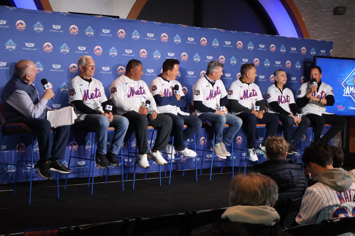 a panel of mets players