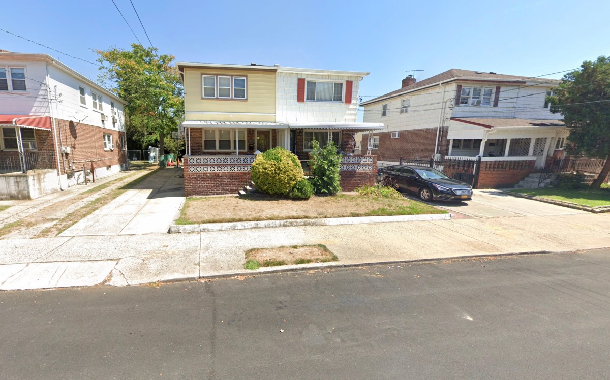 Scene where man was stabbed dead in Queens