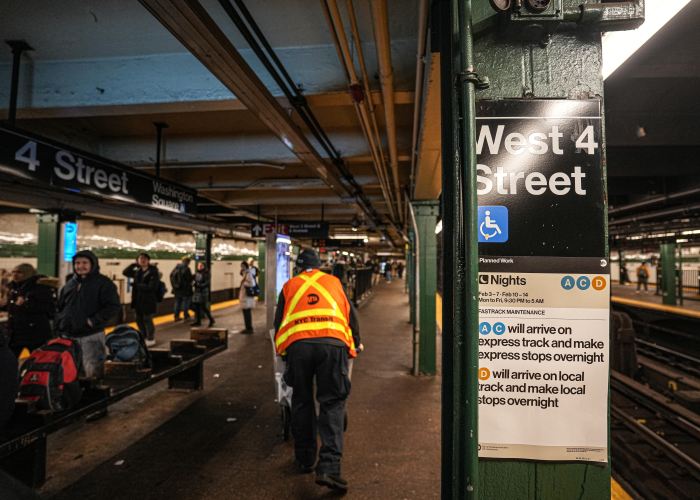 NYPD cops injured in Manhattan subway slashing and bite attack