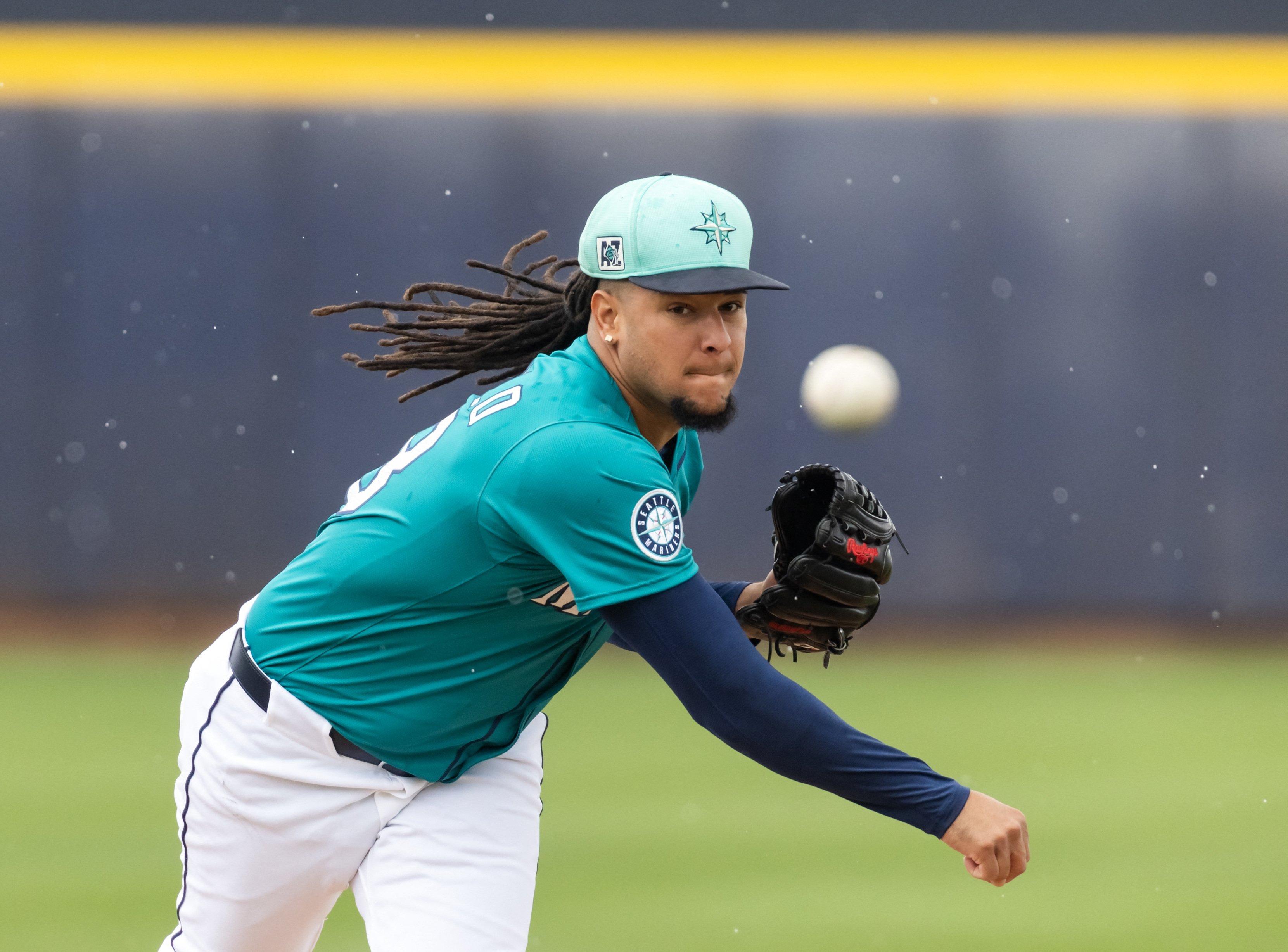 Luis Castillo Mariners