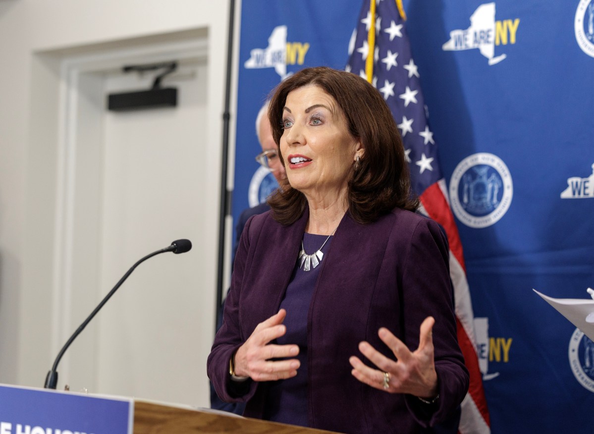 New York Shields Abortion Providers: Governor Hochul Enhances Reproductive Rights Law Against Out-of-State Prosecution